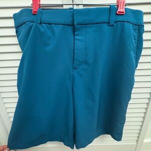 Men’s Nike Golf shorts Blue size 34